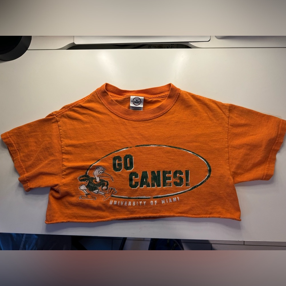 University of Miami cropped t-shirt🧡💚